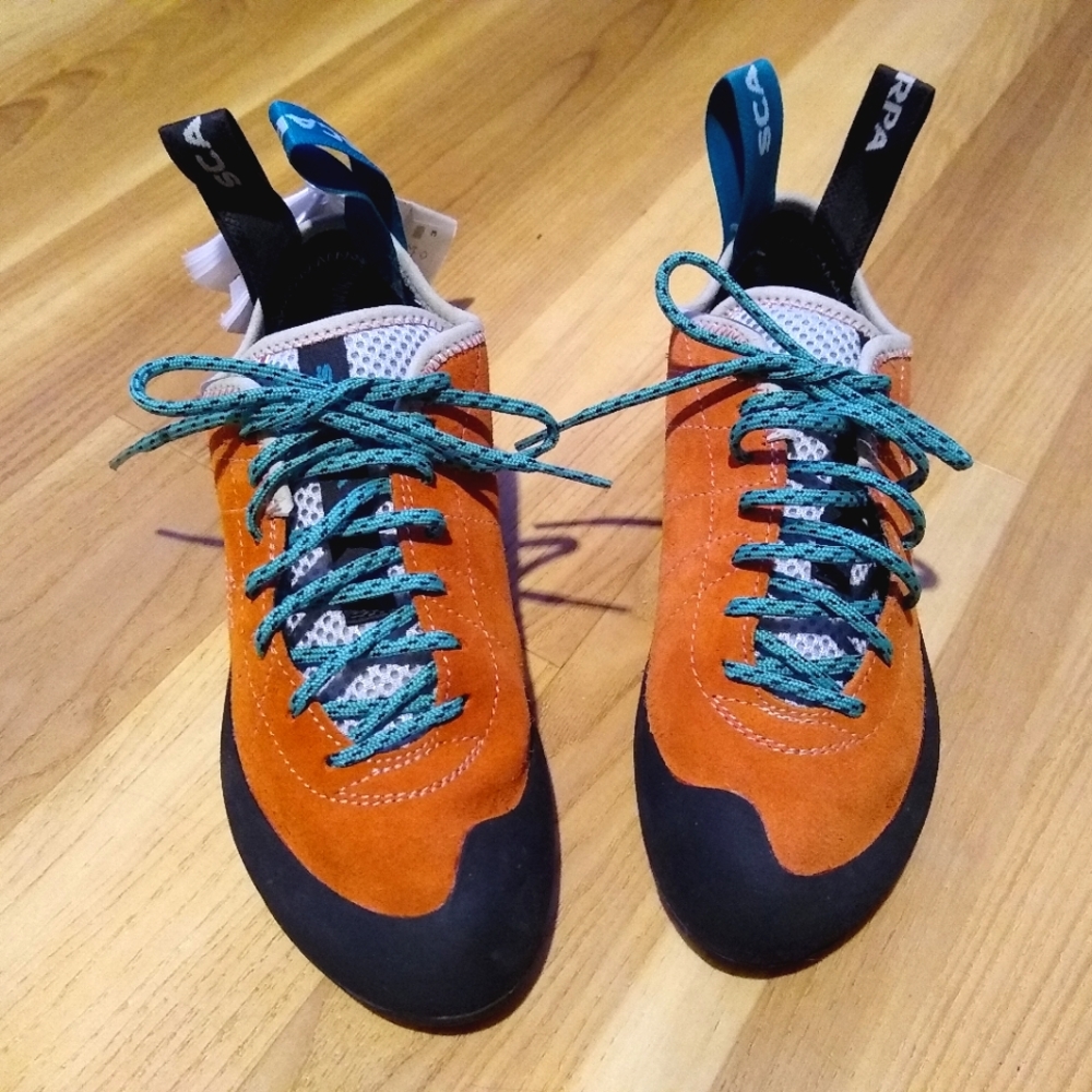 NWT Scarpa Helix Climbing Shoes